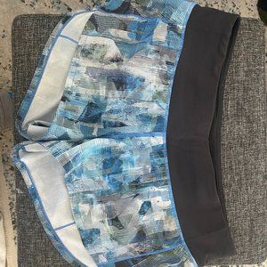 lululemon speed up 2.5 shorts - lined size 6